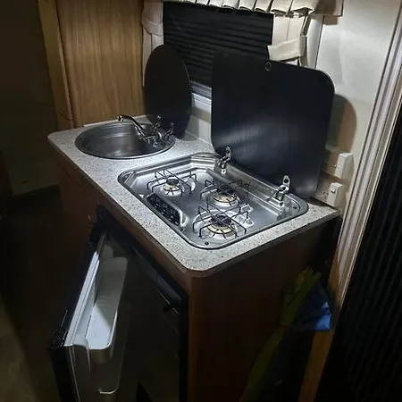Heated Caravan With All The Trimmings Melbourne Exterior photo