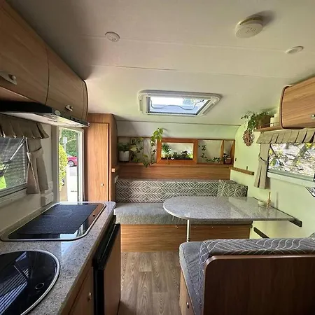 Heated Caravan With All The Trimmings Melbourne Exterior photo